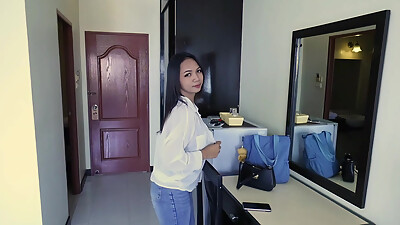 Thai Babe Moans Loudly While Getting Fucked