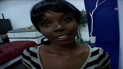 Ebony babe with a great body drilled by a thick dong