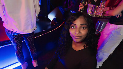 Shameless babe gives a BJ and fucks in the night club