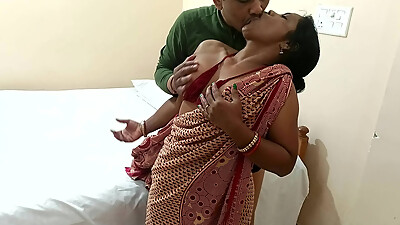 Beautiful Indian Hot Village Bhabhi blowjobs and hard sex in very closeup masti