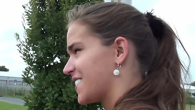 Beauty and the cock (Czech Amateurs)